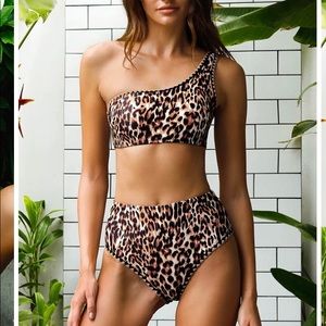 Leapard Bikini Two piece swimsuit Size small NWT